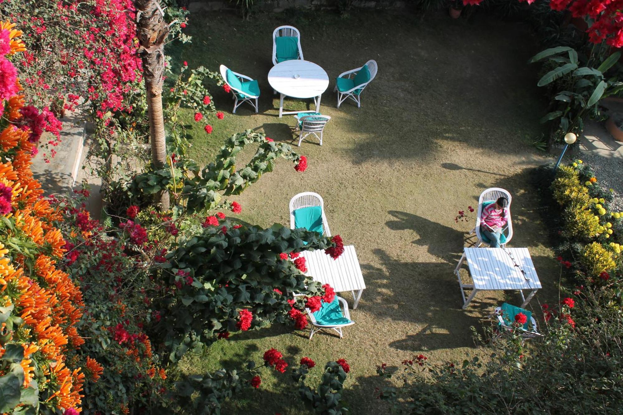 New Pokhara alojamiento Exterior foto