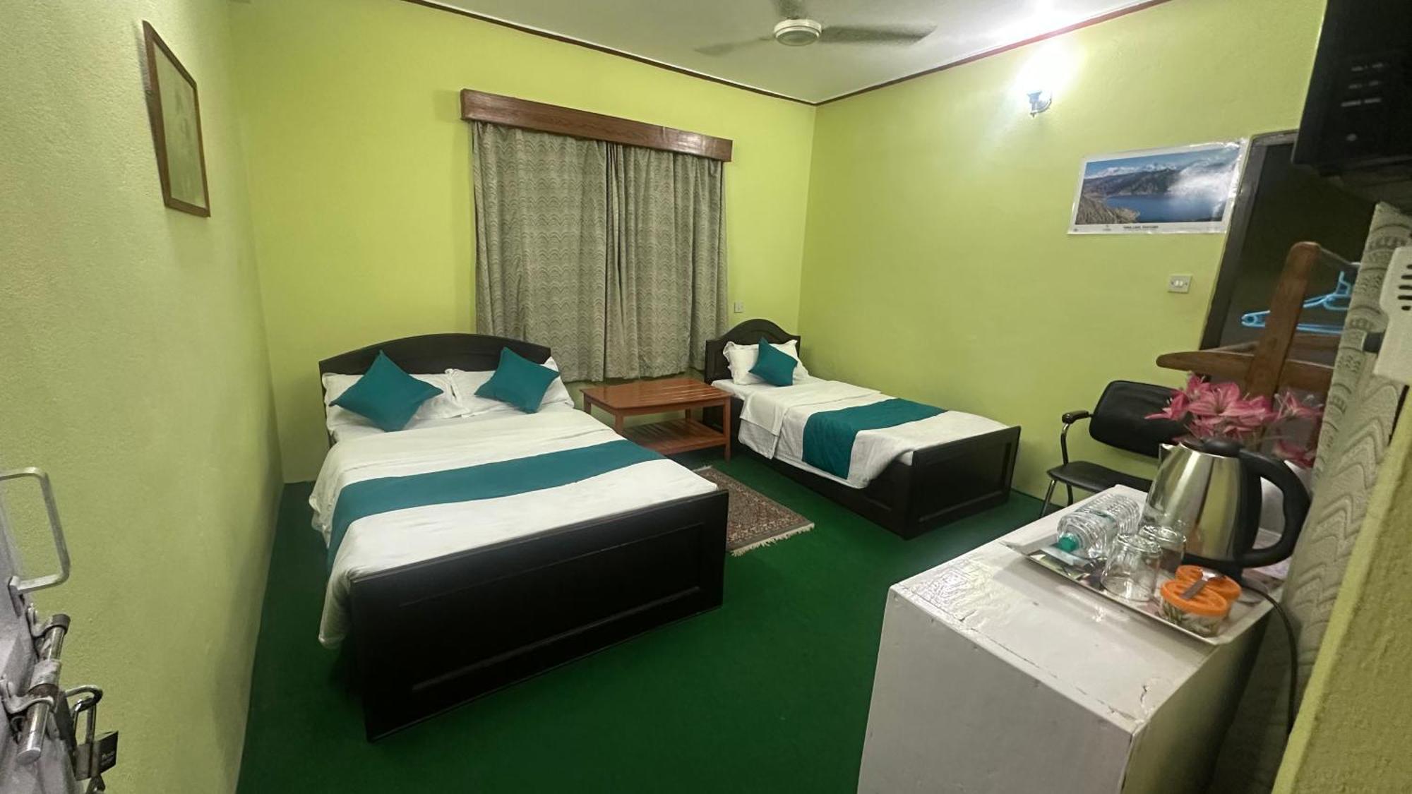 New Pokhara alojamiento Exterior foto