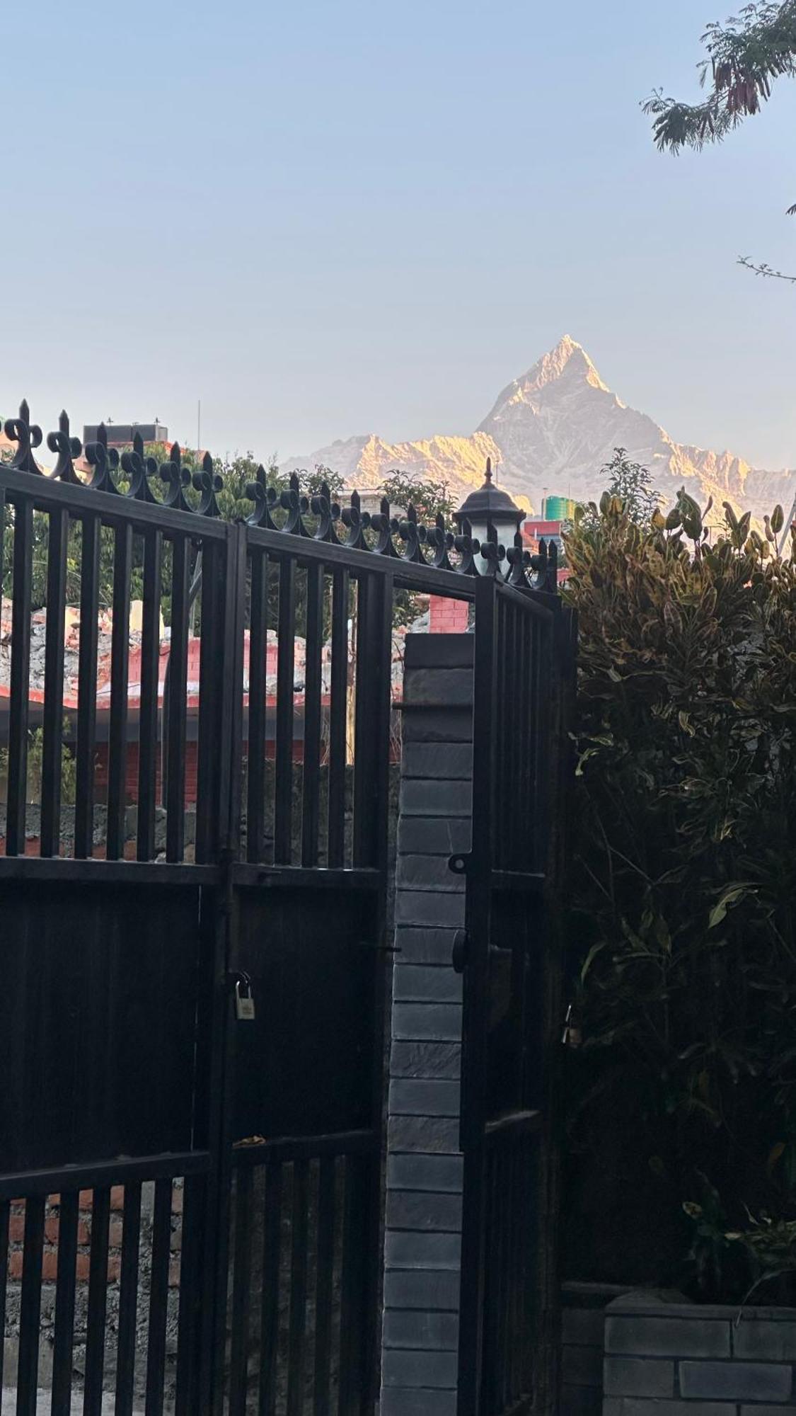 New Pokhara alojamiento Exterior foto