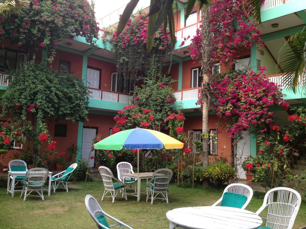 New Pokhara alojamiento Exterior foto