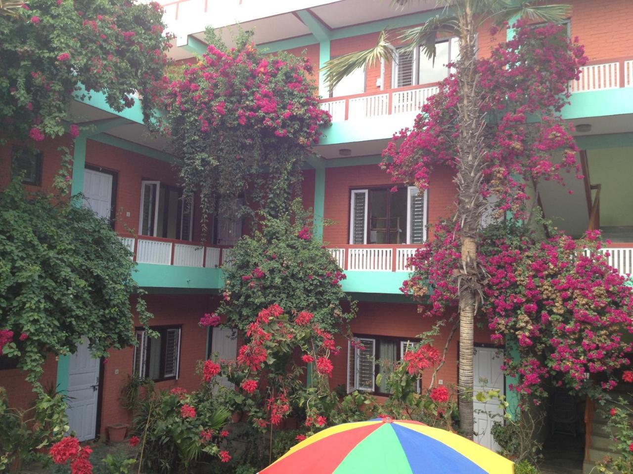 New Pokhara alojamiento Exterior foto